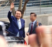 윤석열 대통령 아산 찾았지만, 지역언론 접근 ‘원천봉쇄’